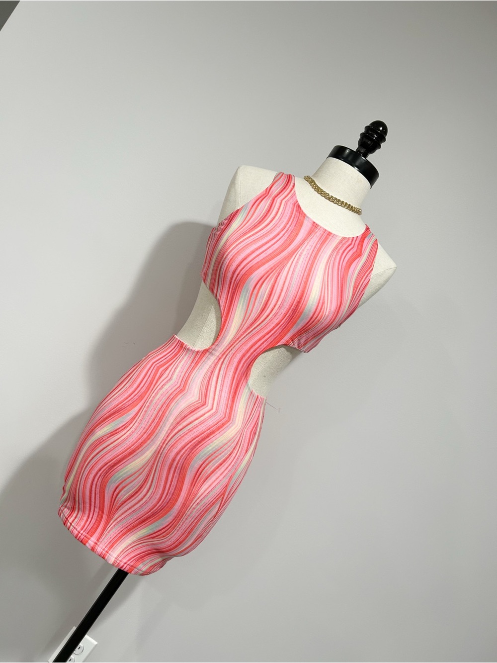 superdown Pink Wave Cutout Bodycon Mini Dress